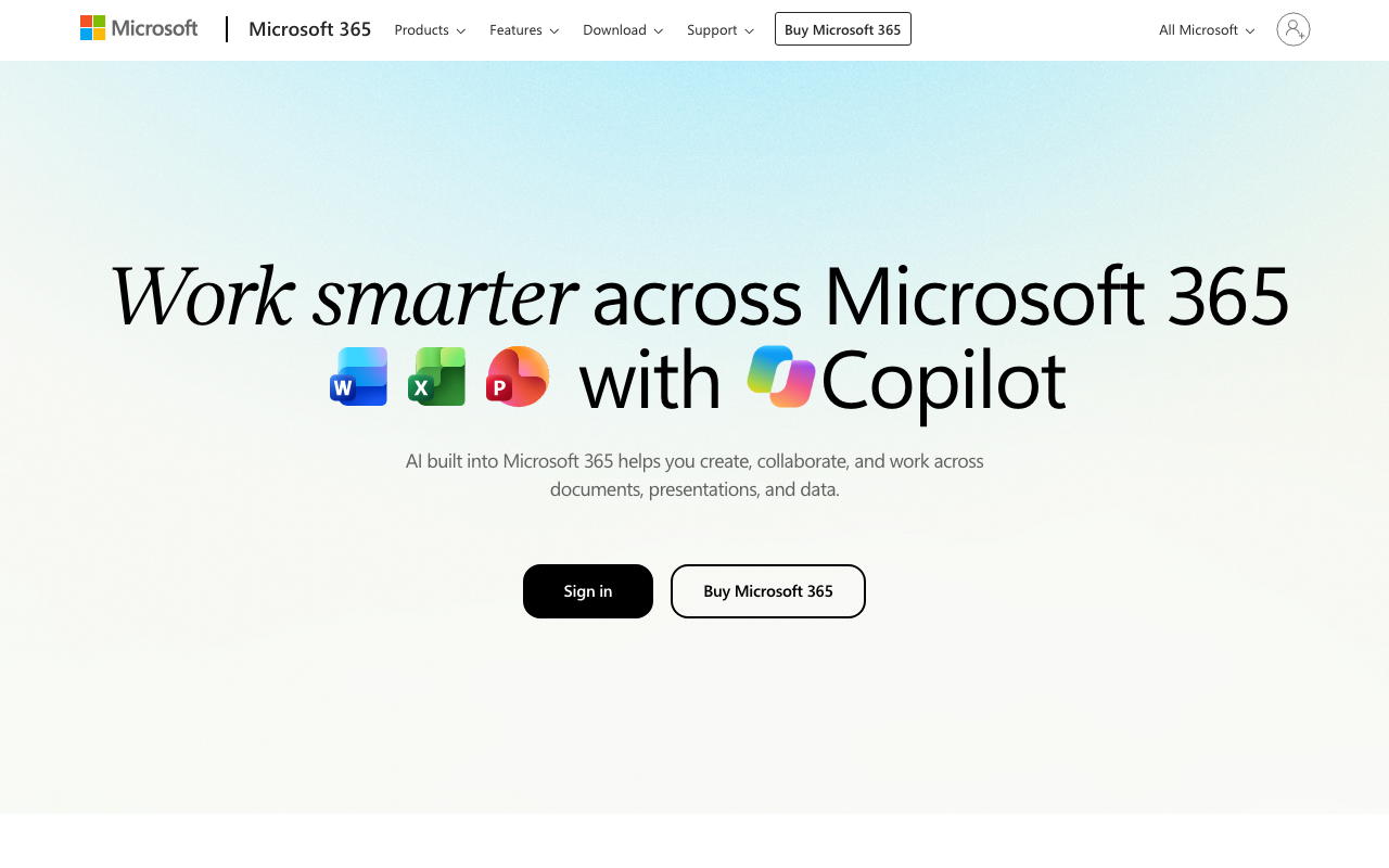 office.com を開いた先の Microsoft 365 のトップ画面。Work smarter across Microsoft 365 with Copilot の見出しと、Sign in・Buy Microsoft 365 のボタン