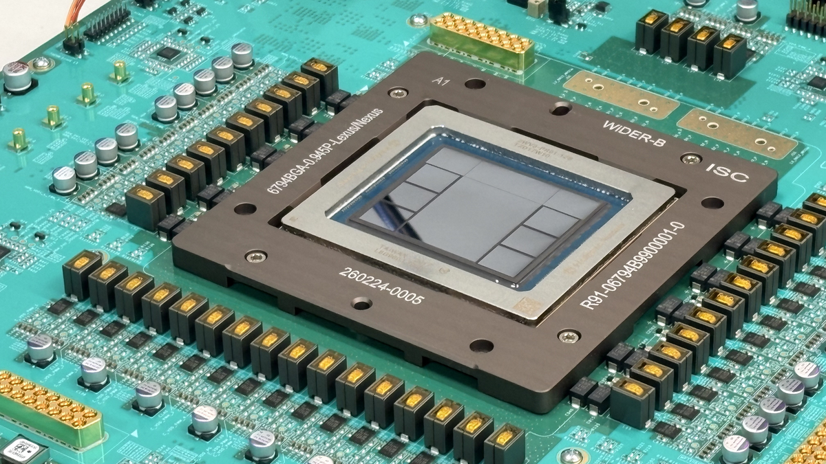 OpenAI自社チップJalapeño、初の実測値公開──NVIDIA最上位比ワット効率1.5〜1.9倍の記事画像